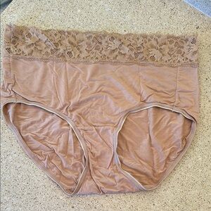 Lace Trim High-Waisted Briefs